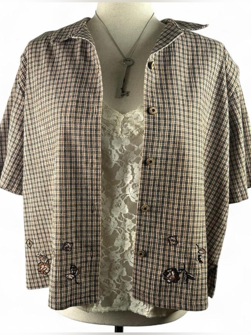 Vintage Women’s Napa Valley Brown Button Up Embroidered Shirt
